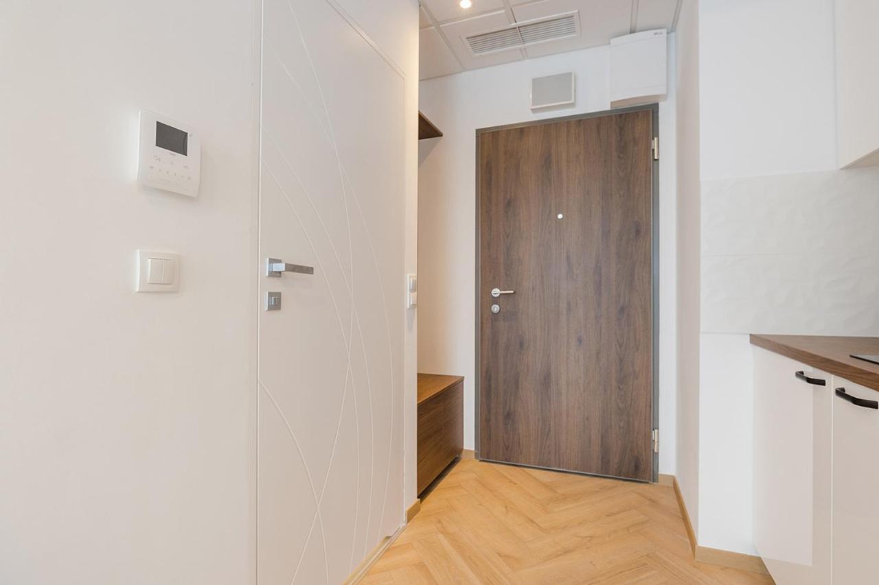 Kasprzaka 29 - Bezplatny Parking - Free Parking - Piekny Widok Na Centrum Miasta - Duzy Balkon - Smart Tv 55 Cali - Wifi - Better Rental 바르샤바 외부 사진